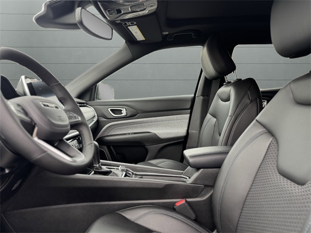 2025 Jeep Compass Latitude photo 10