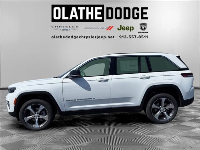 2025 Jeep Grand Cherokee Limited photo 16