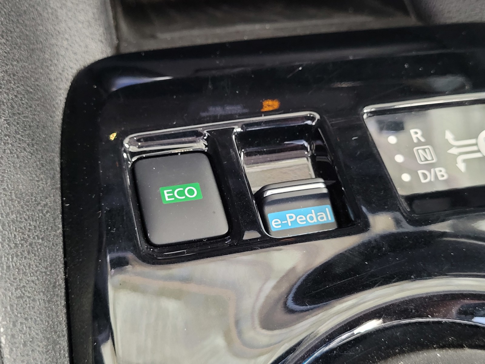 2023 Nissan Leaf SV Plus photo 13