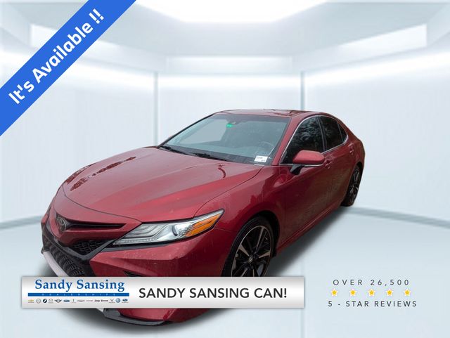 2018 Toyota Camry XSE's photo