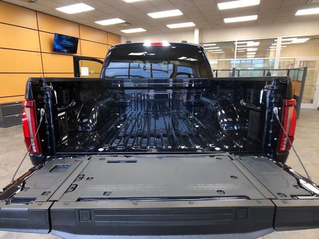 2025 Ford F-150 King Ranch photo 24
