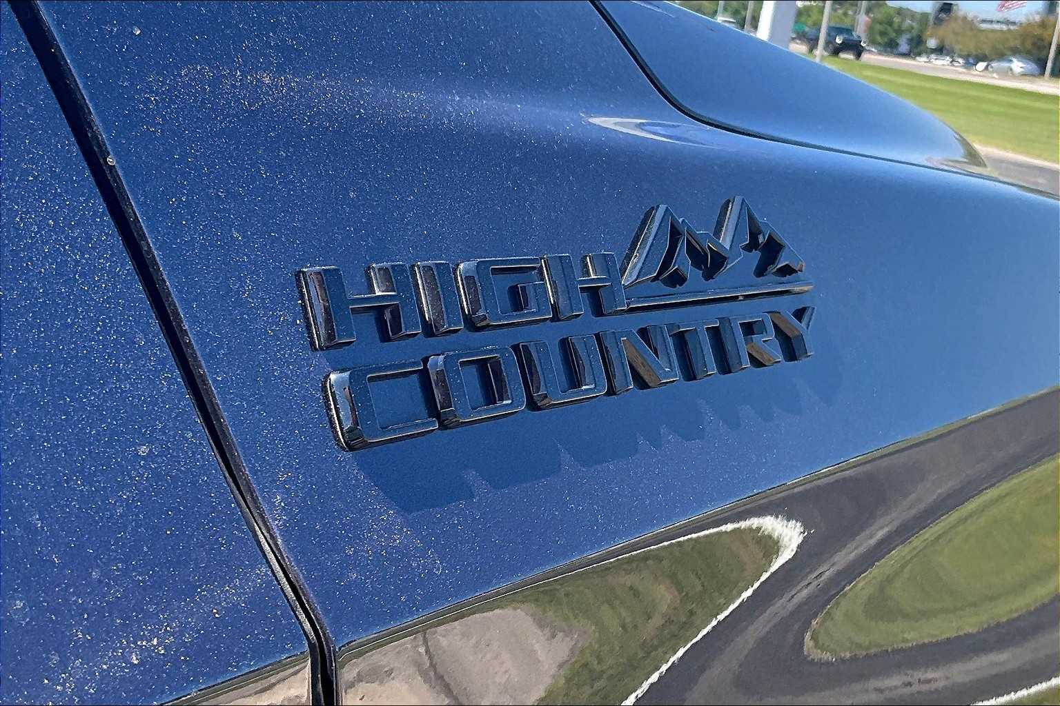2022 Chevrolet Tahoe High Country photo 9