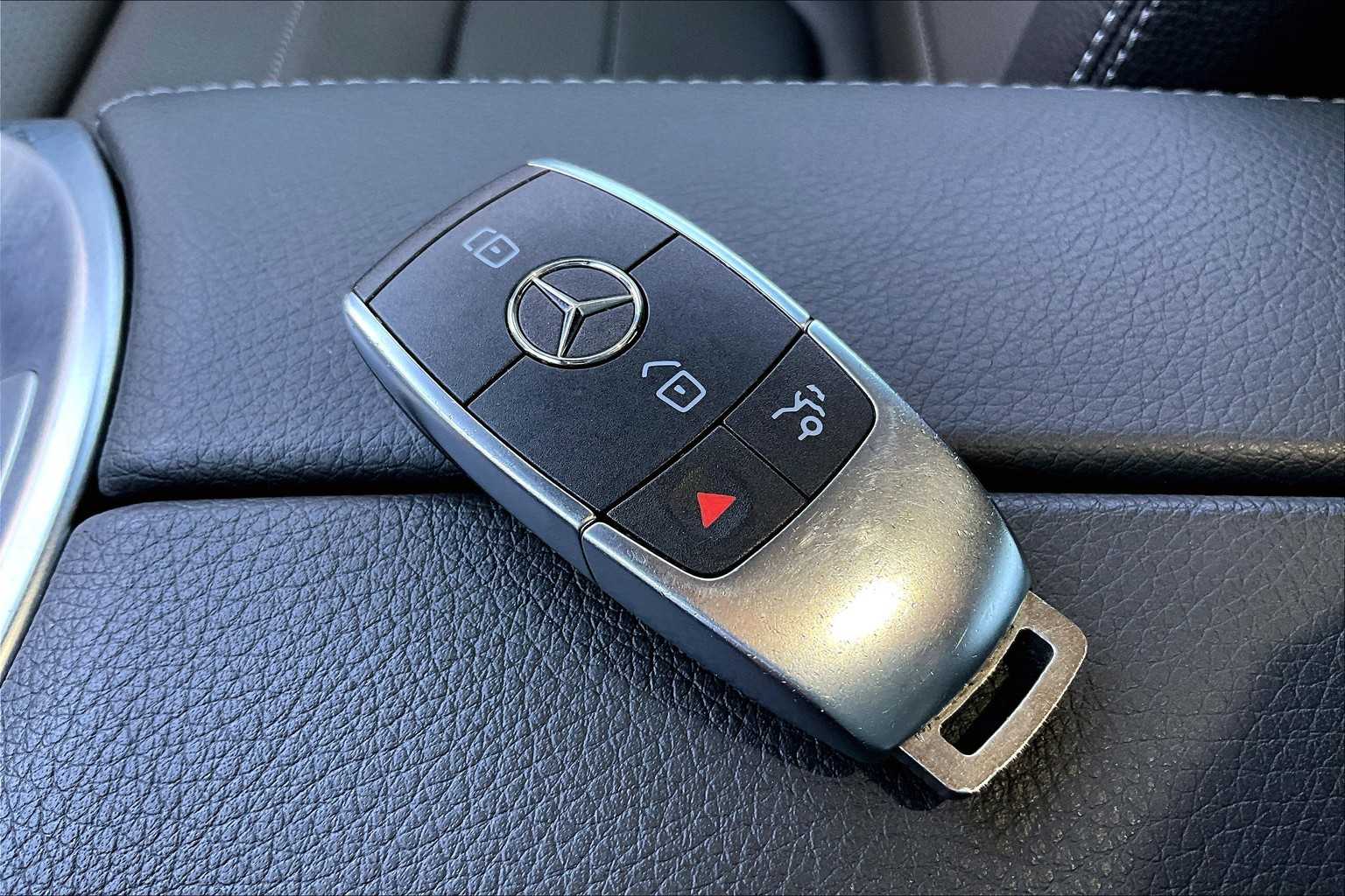 2023 Mercedes Benz C 300 AMG photo 14