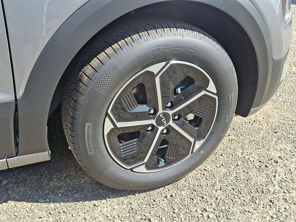 2025 Kia Niro EX photo 8
