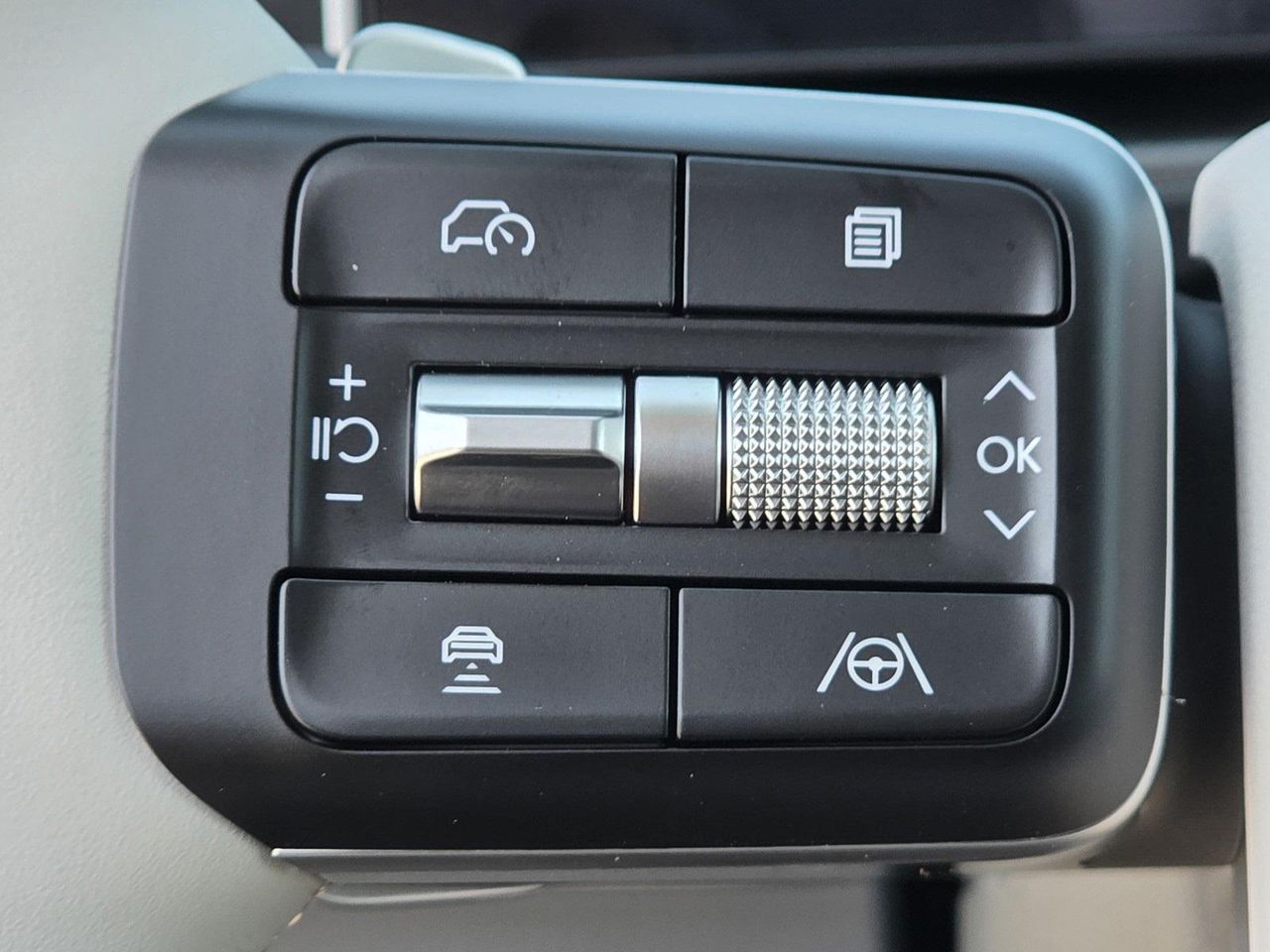2026 Hyundai Santa Fe SEL photo 31