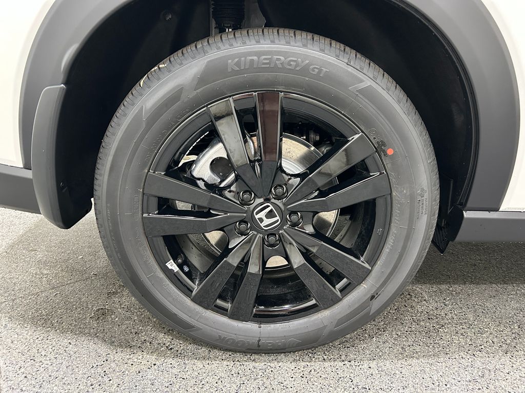 2026 Honda HR-V Sport photo 8