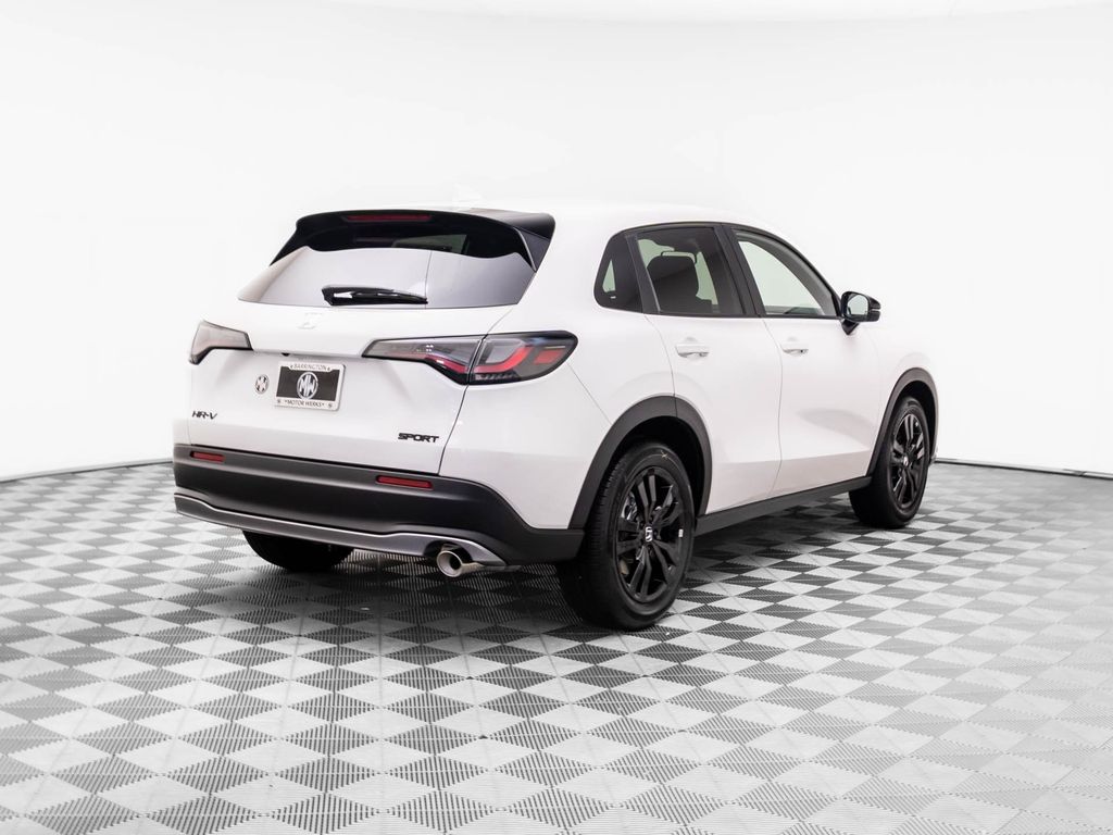 2026 Honda HR-V Sport photo 2