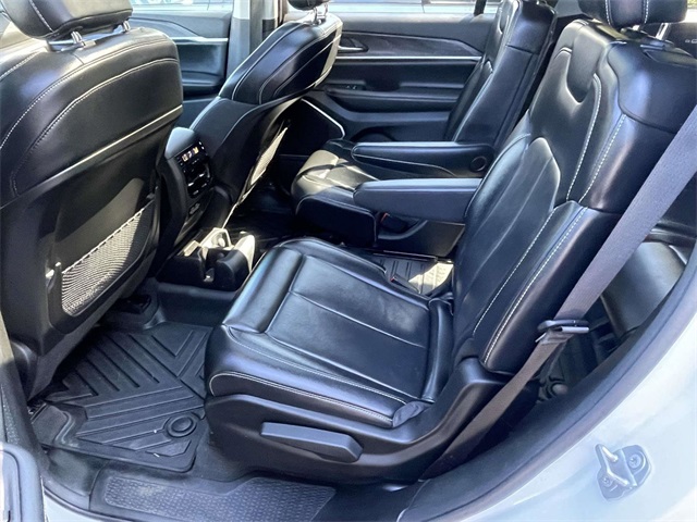 2021 Jeep Grand Cherokee Limited photo 4