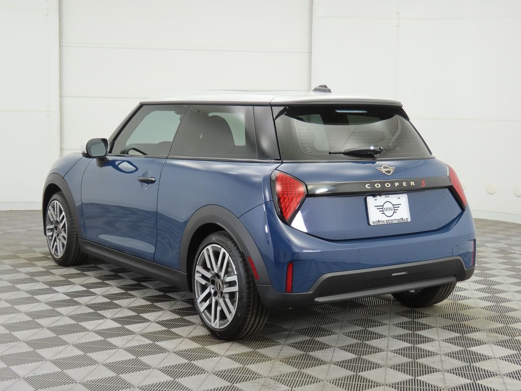 2026 Mini Cooper 2 Door Hardtop Iconic photo 7