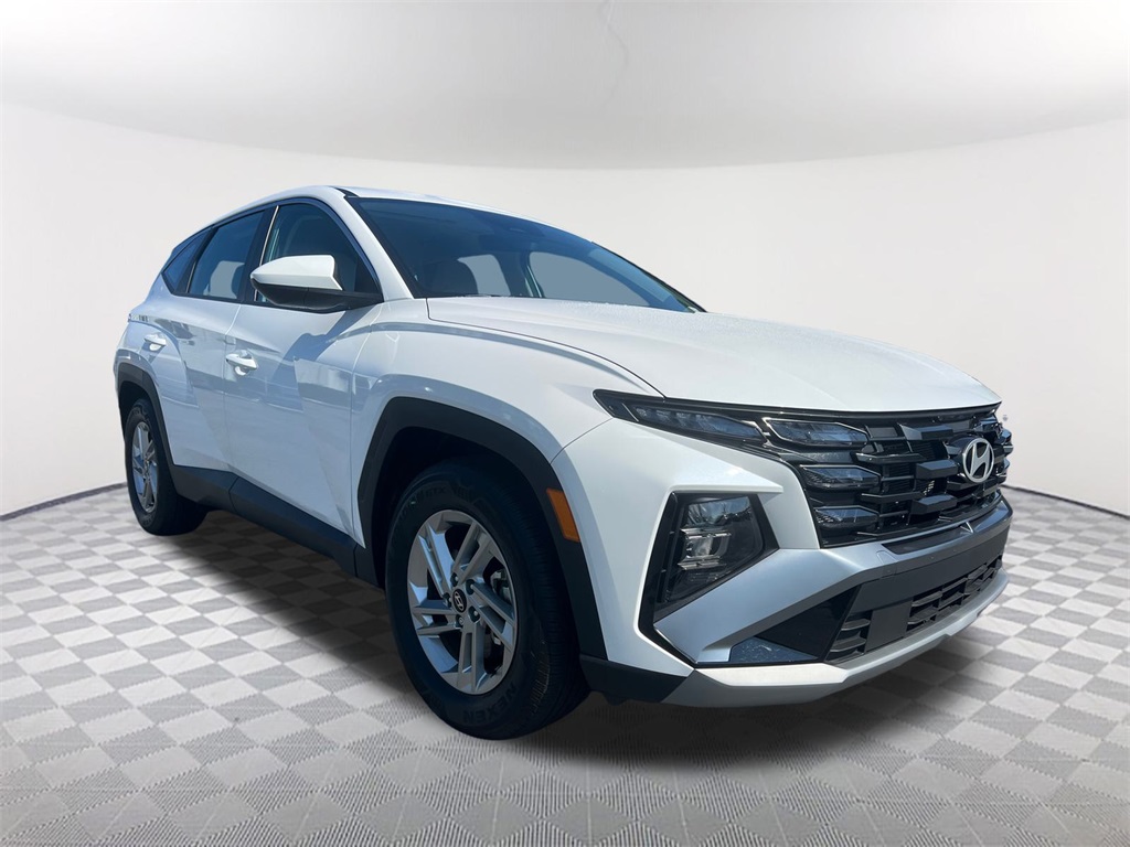2025 Hyundai Tucson SE photo 3