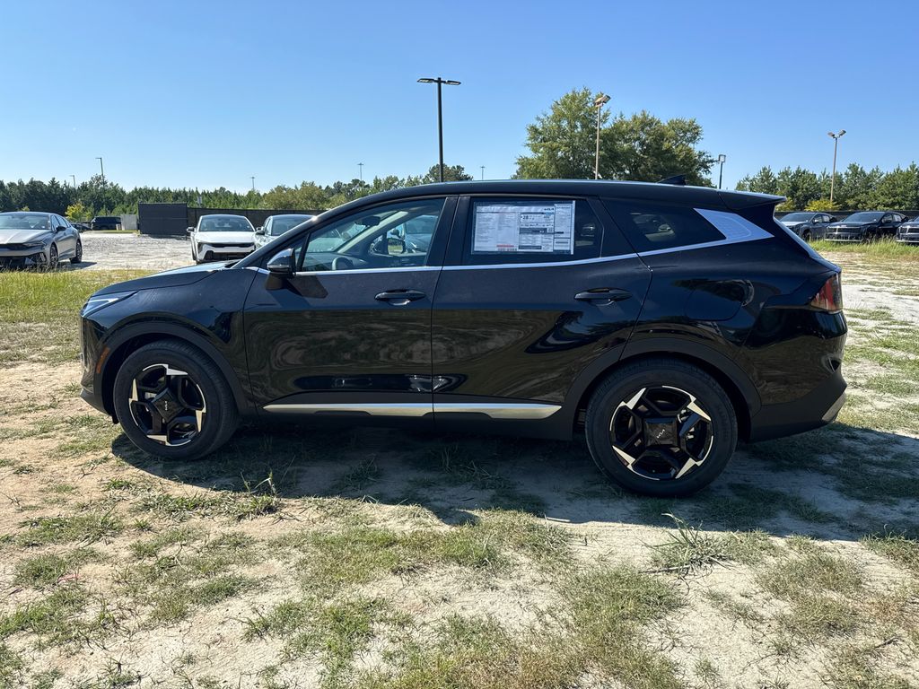 2026 Kia Sportage EX photo 3