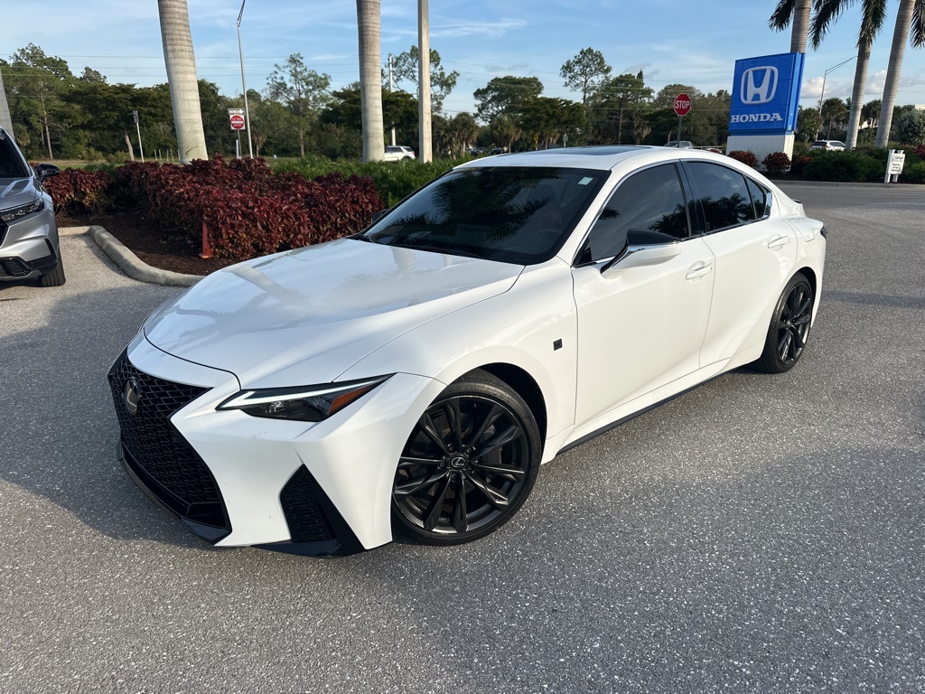2024 Lexus IS 300's photo
