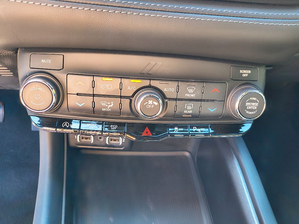 2023 Dodge Durango SXT photo 25