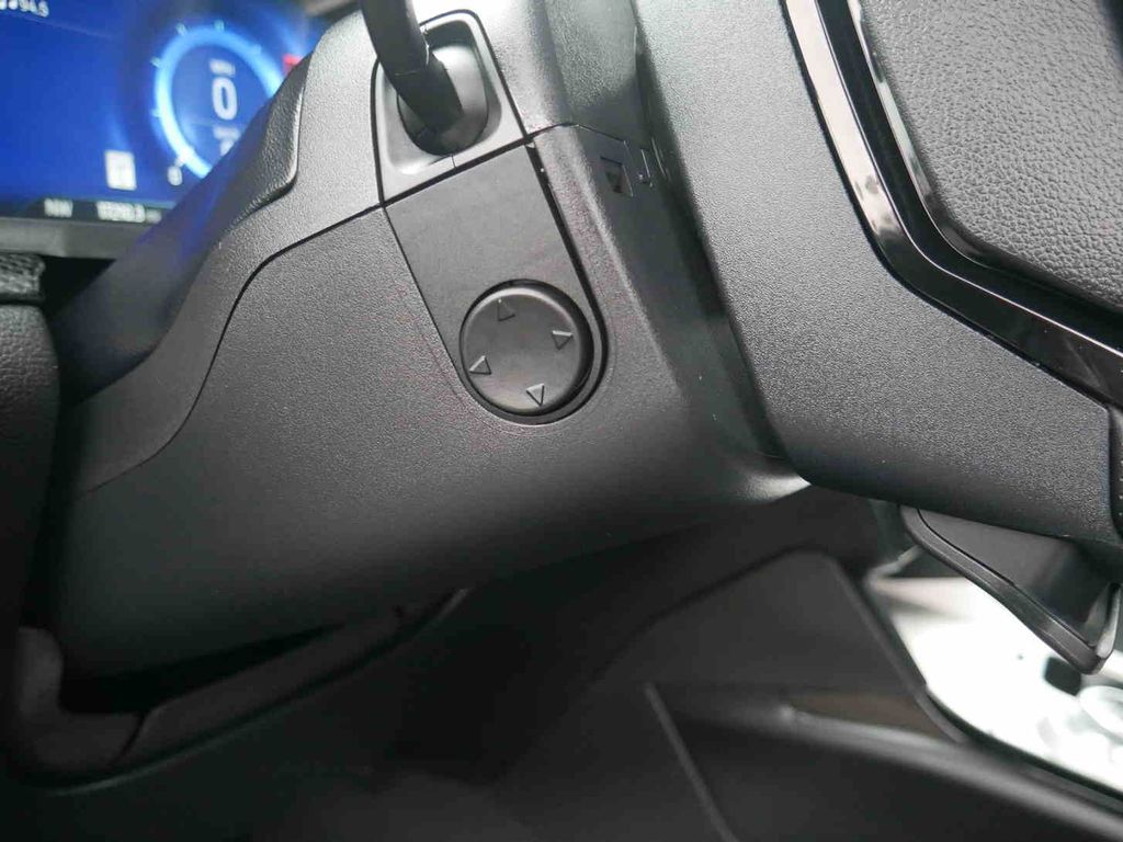 2024 Ford Explorer ST photo 34