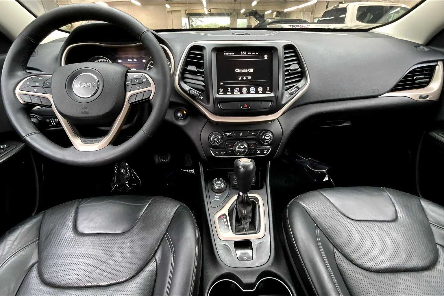 2014 Jeep Cherokee Limited photo 13