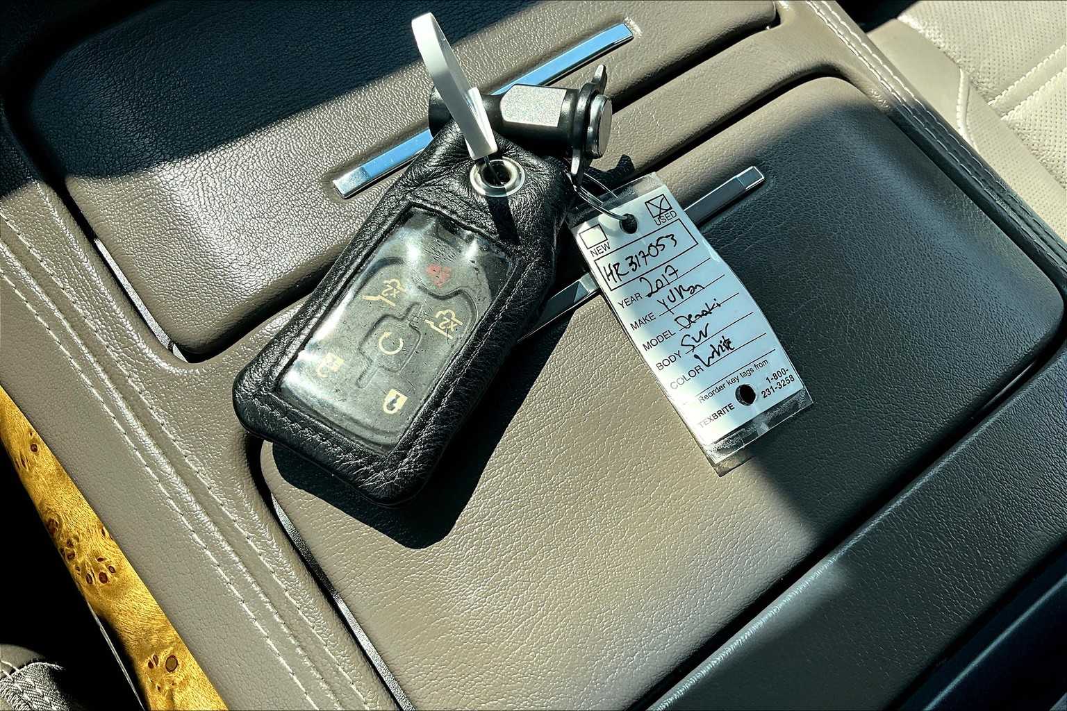 2017 Gmc Yukon Denali photo 14
