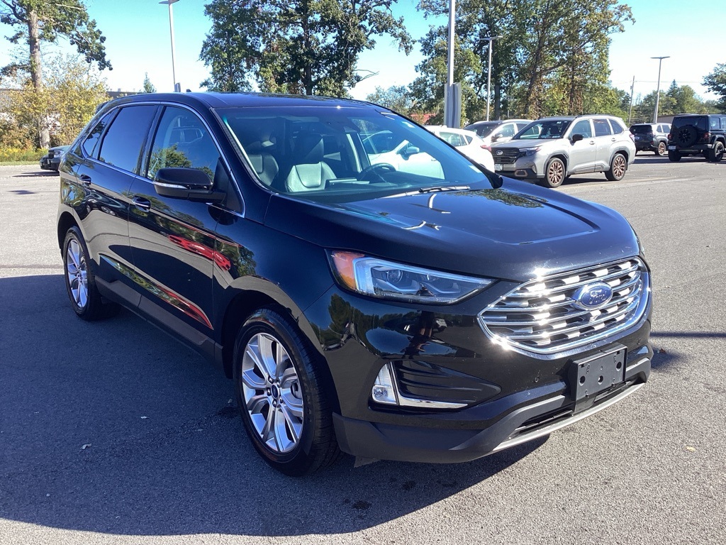 2022 Ford Edge Titanium photo 10