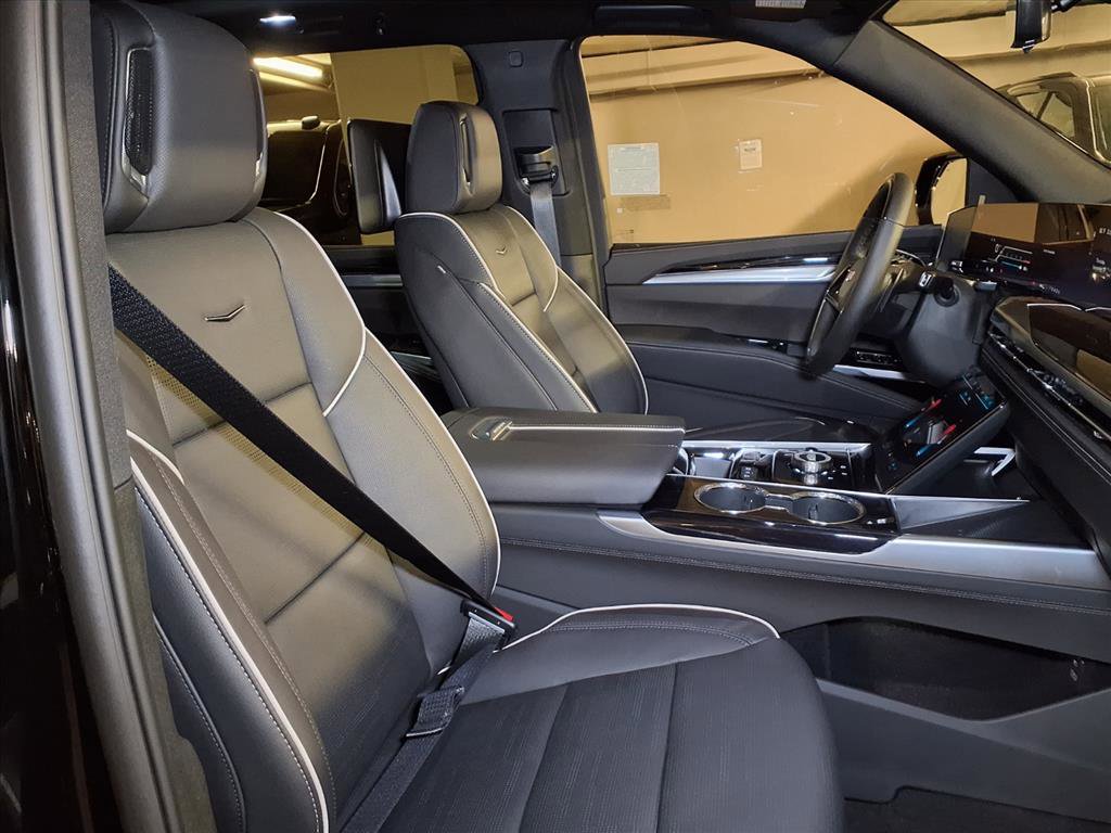 2026 Cadillac Escalade ESV Sport photo 2