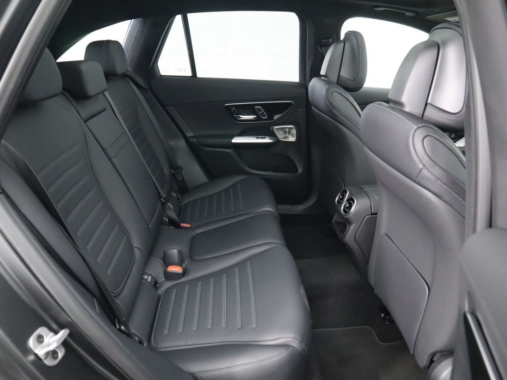2026 Mercedes Benz GLC 300 4MATIC photo 23