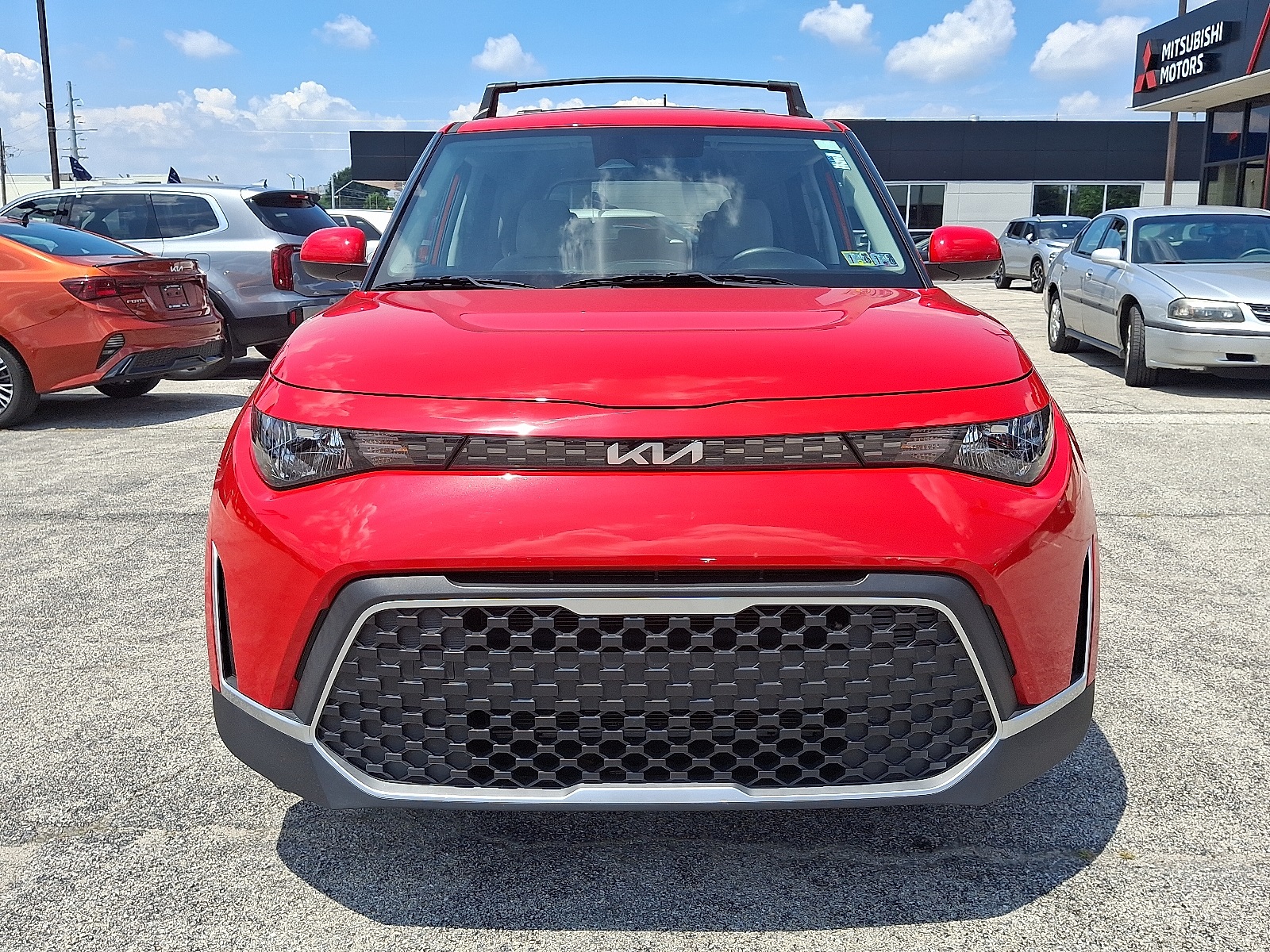 2023 Kia Soul LX photo 2