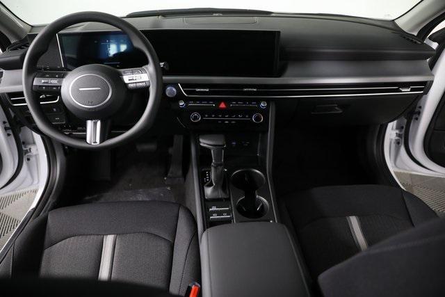 2026 Hyundai Sonata SE photo 21