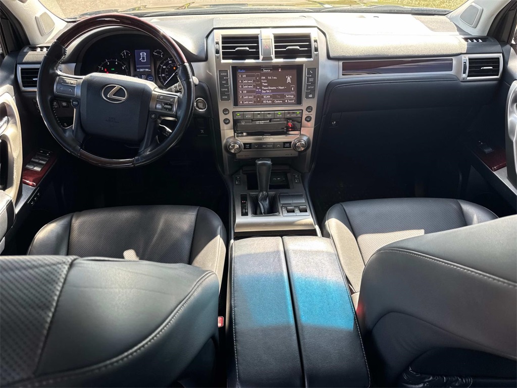 2019 Lexus GX 460 photo 14
