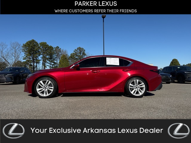 2023 Lexus IS 300's photo