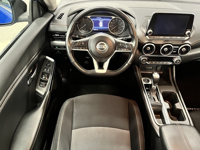2022 Nissan Sentra SR photo 9