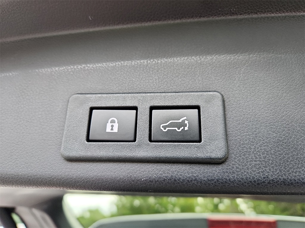2022 Subaru Ascent Premium photo 27