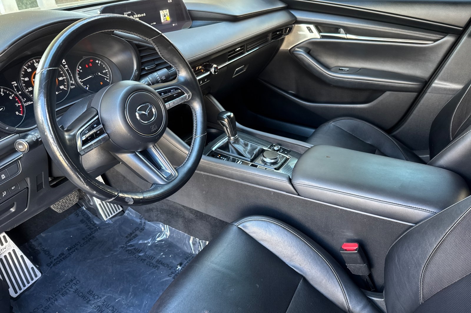 2021 Mazda Mazda3 Premium Plus photo 9
