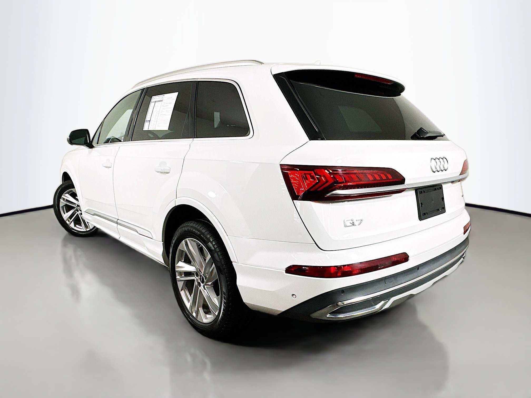 2023 Audi Q7 Premium Plus photo 3