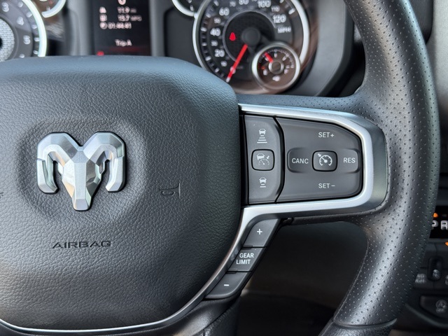 2025 Ram 1500 Tradesman photo 15