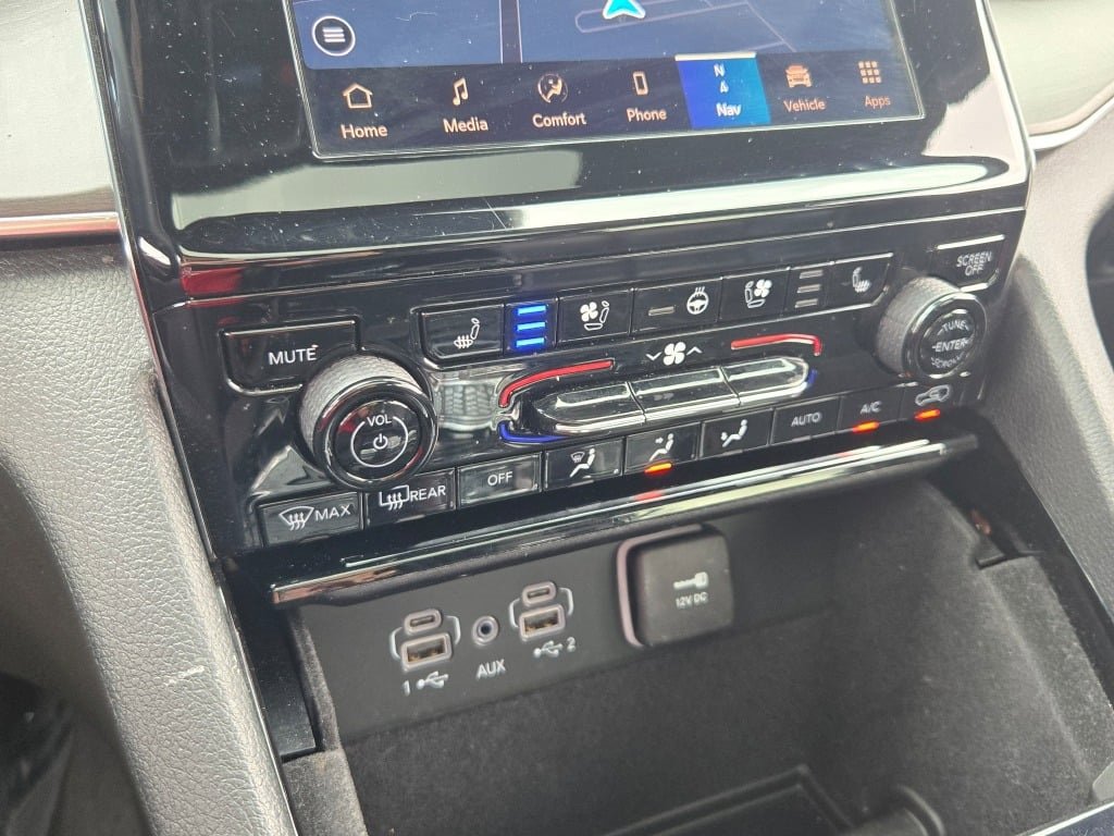 2022 Jeep Grand Cherokee Overland photo 19