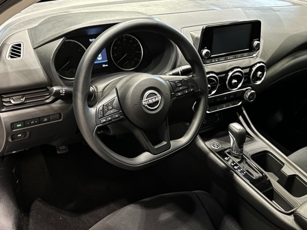 2025 Nissan Sentra S photo 14