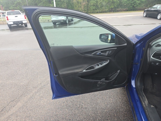 2023 Chevrolet Malibu 1LT photo 9