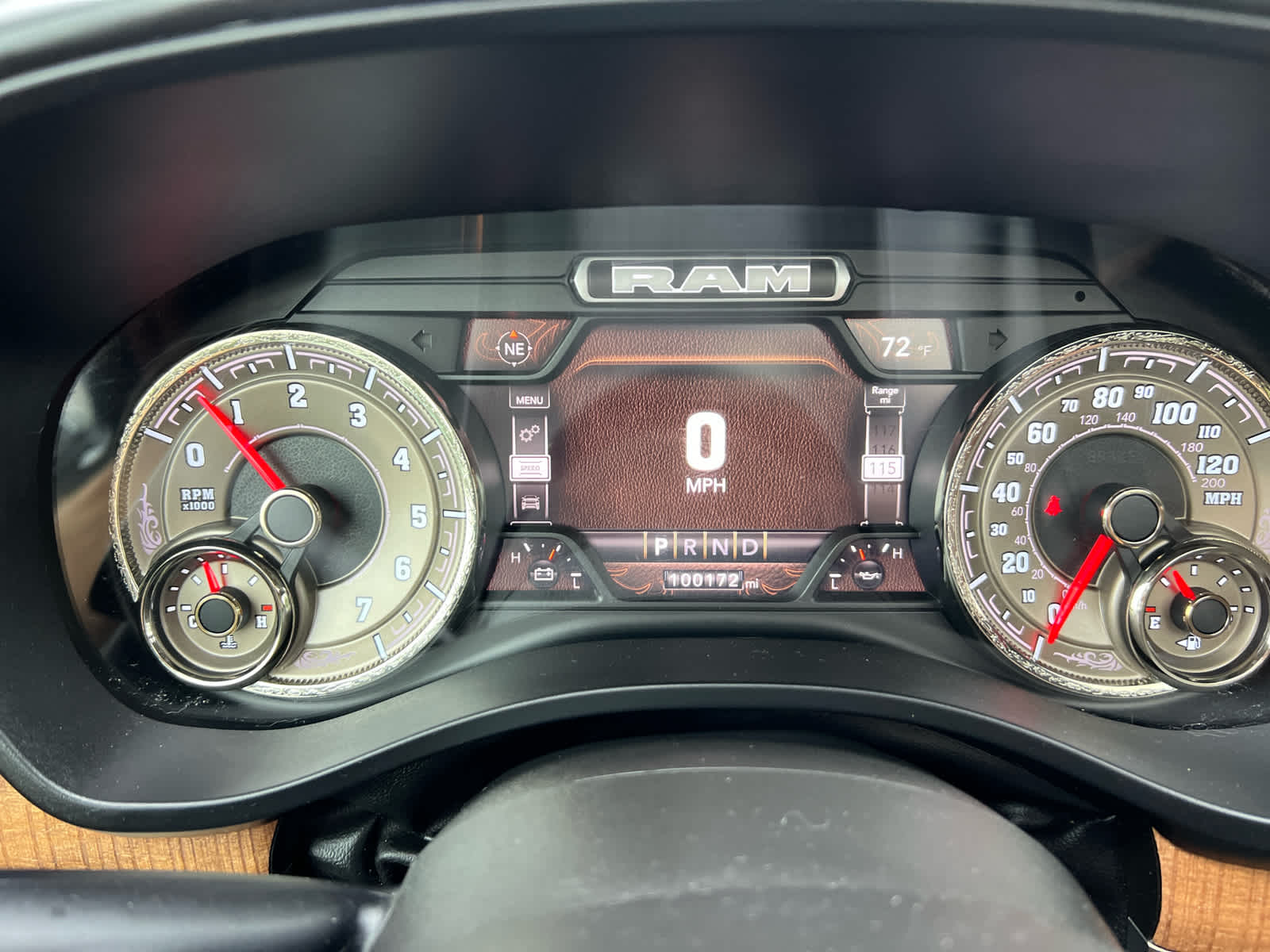 2022 Ram 1500 Longhorn photo 19