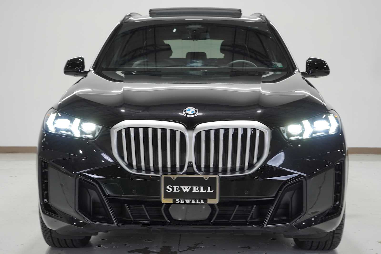 2025 Bmw X5 xDrive40i photo 2