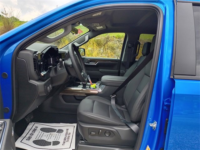 2026 Chevrolet Silverado 1500 RST photo 17