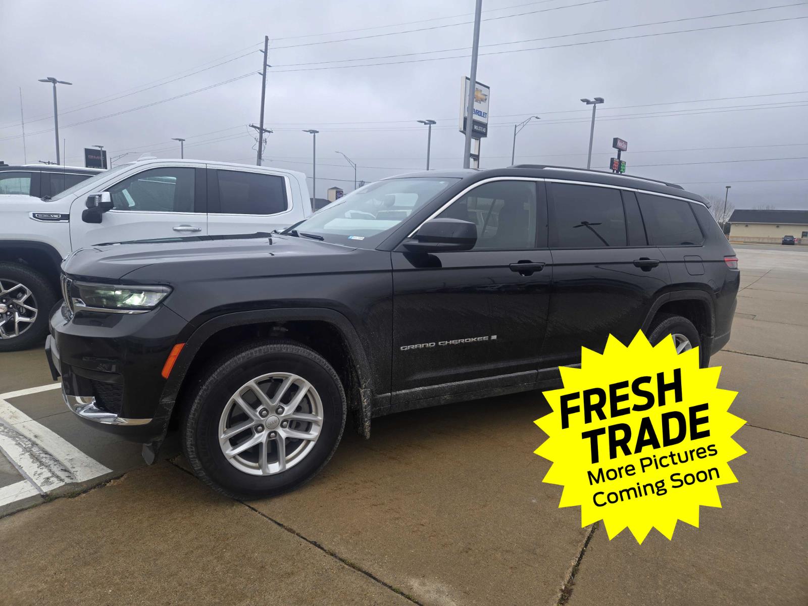2022 Jeep Grand Cherokee L Laredo
