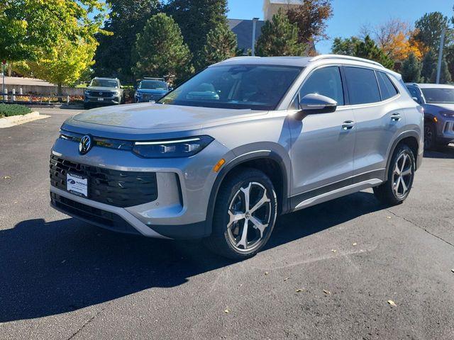 2025 Volkswagen Tiguan SE's photo