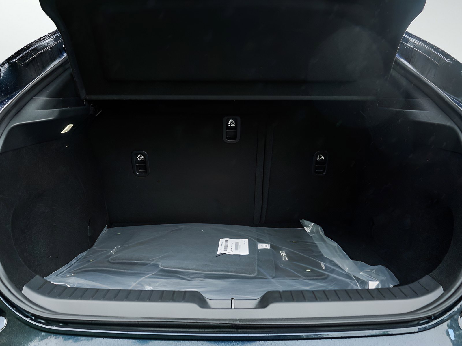 2025 Mazda CX-30 2.5 S Preferred photo 7