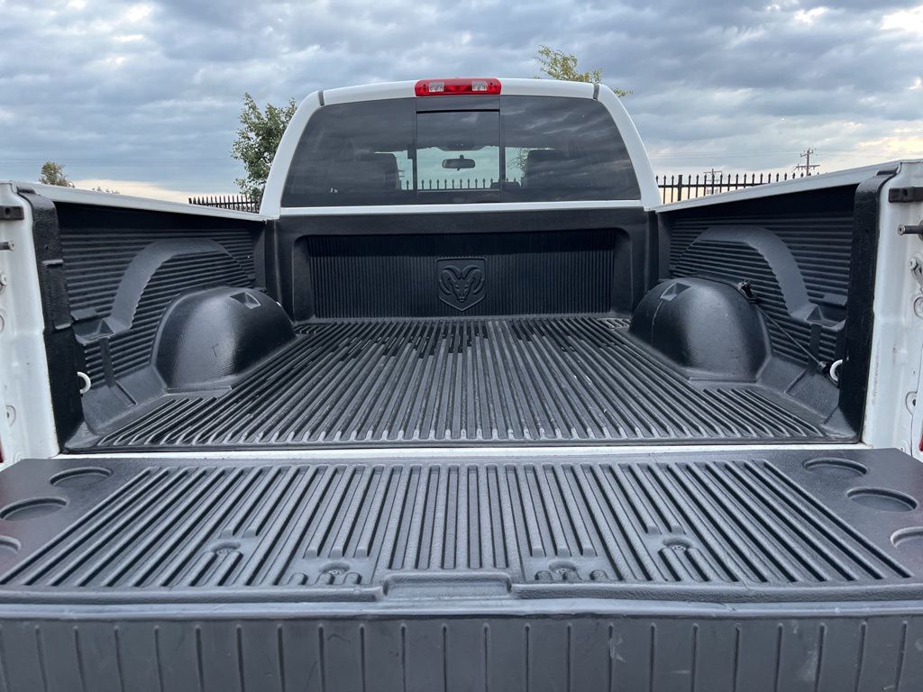 2008 Dodge Ram SLT photo 8