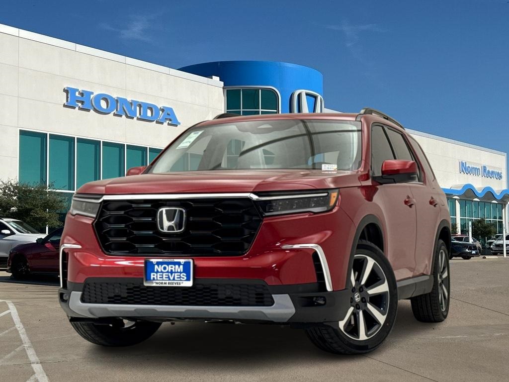 2025 Honda Pilot Touring's photo