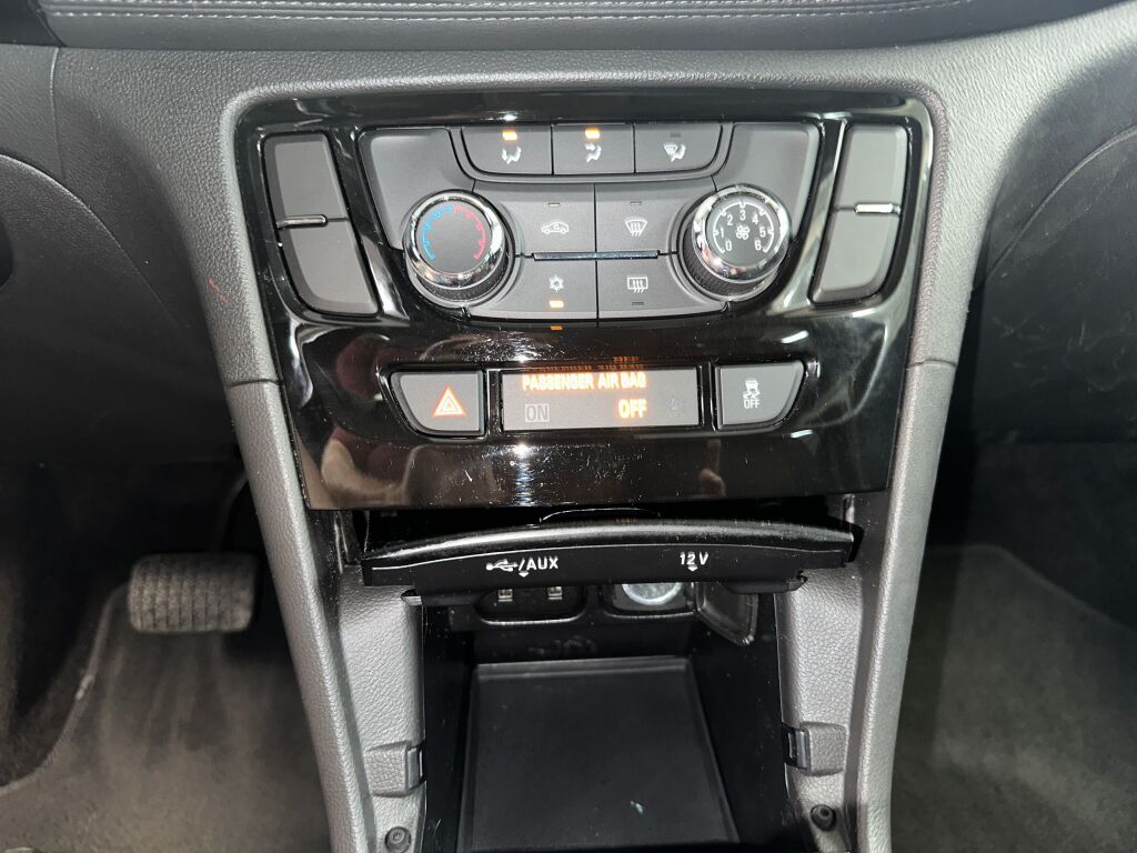 2020 Buick Encore Preferred photo 10