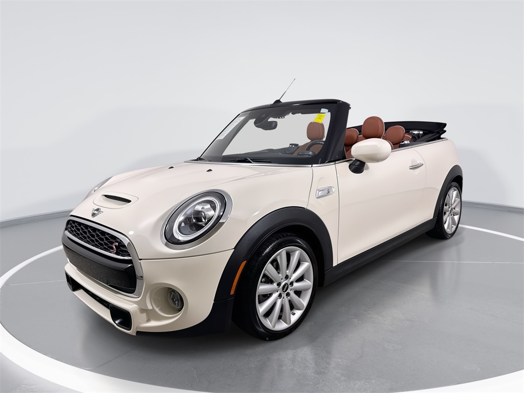 2021 MINI Convertible S's photo