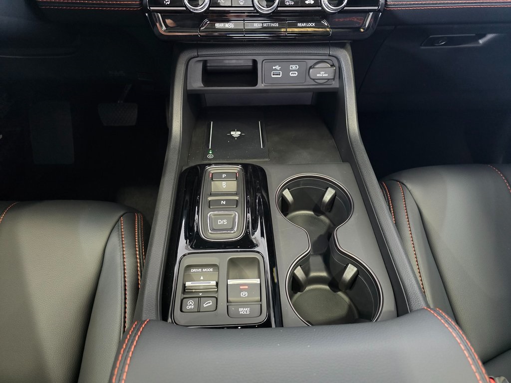 2025 Honda Pilot TrailSport photo 36