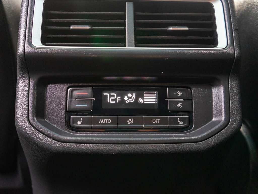 2024 Volkswagen Atlas SEL photo 13