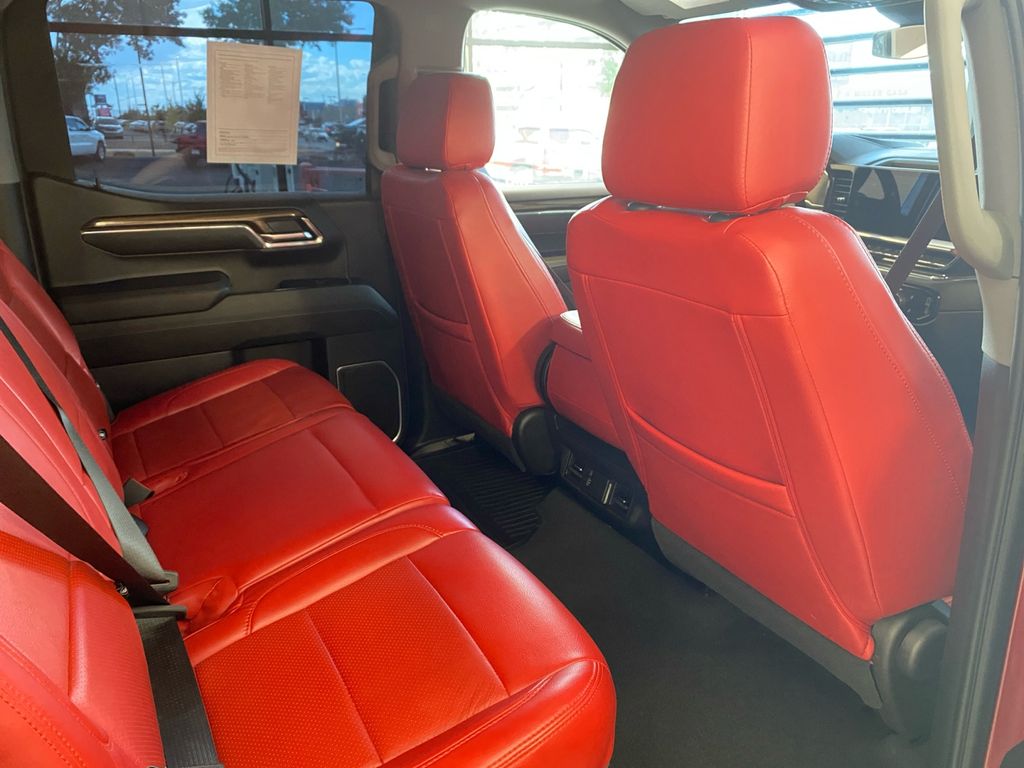 2023 Chevrolet Silverado 1500 RST photo 16