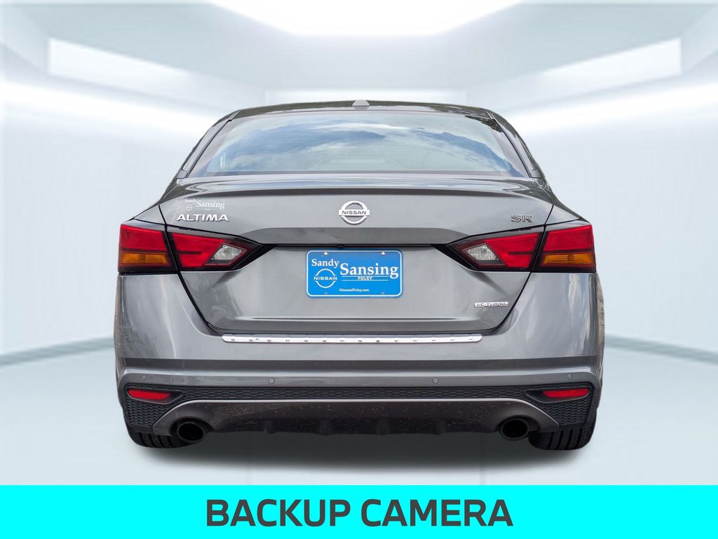 2022 Nissan Altima SR photo 3