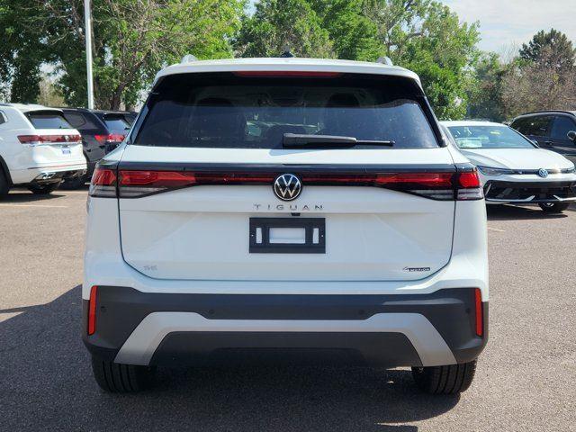 2025 Volkswagen Tiguan SE photo 4